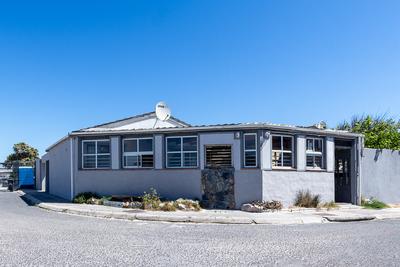 House For Sale in Portlands, Mitchells Plain