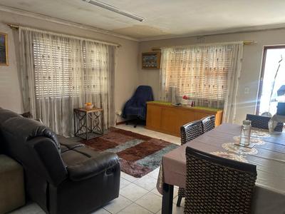 House For Sale in Hazendal, Cape Town